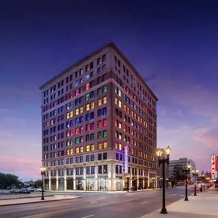 Angad Arts Hotel St. Louis, Tapestry Collection by Hilton